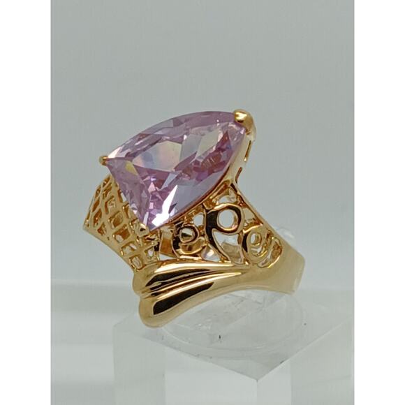 Vintage Gold EP Light Amethyst Sim Diamond 90's Bold CZ Cocktail Ring Size 8 - Picture 7 of 10